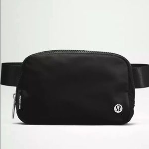 Black Lulu Belt Bag